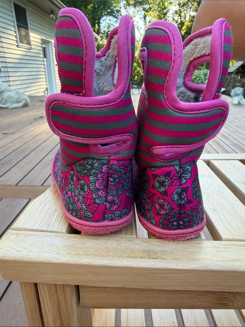 Bogs brand 🩷Kids Pink Floral Winter Boots - Pink
